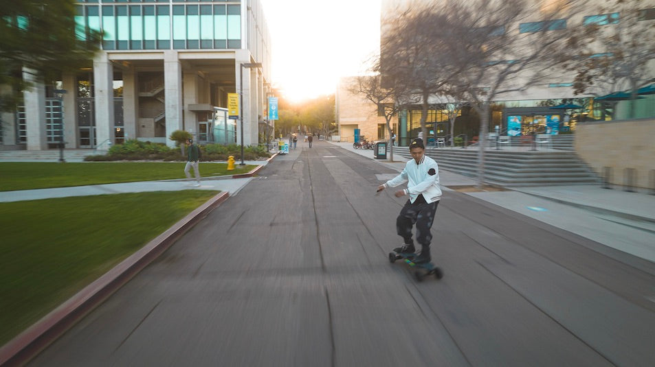 Electric Skateboard Speed — Everything You Need to Know